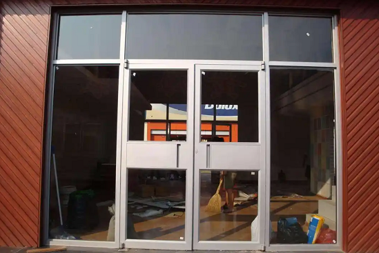 天水肯德基门有保温隔热性能吗？